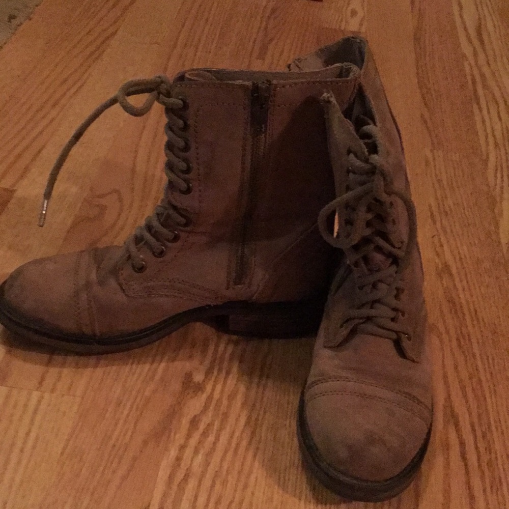 Woman’s boots